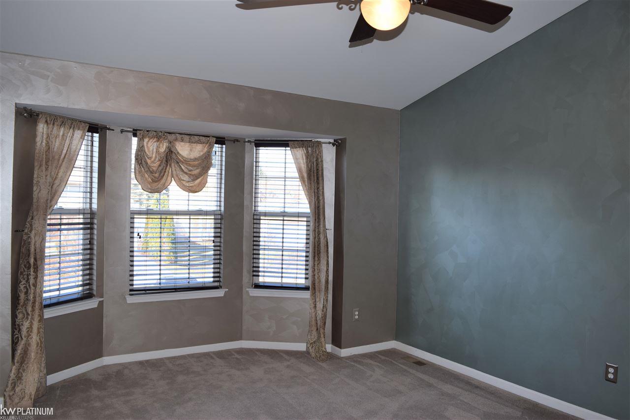 2761 Eastern Avenue Rochester Hills, MI 48307 - Photo 21 of 36