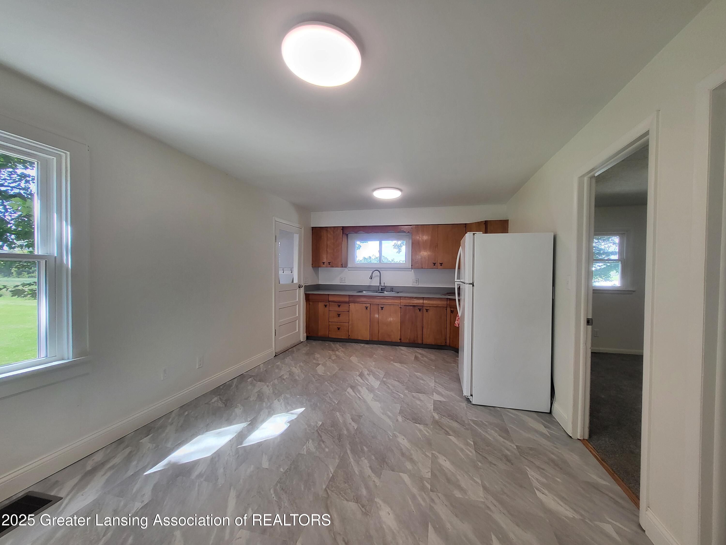 1692 South Smith Road Eaton Rapids, MI 48827 - Photo 8 of 33 1000032094