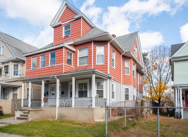 $1,700 | 540 Laurel Avenue, Bridgeport, CT 06605