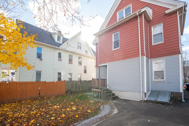 $1,700 | 540 Laurel Avenue, Bridgeport, CT 06605