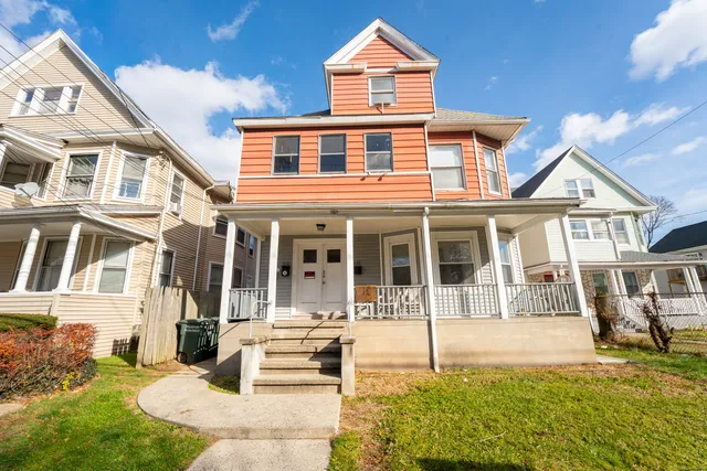 $1,700 | 540 Laurel Avenue, Bridgeport, CT 06605