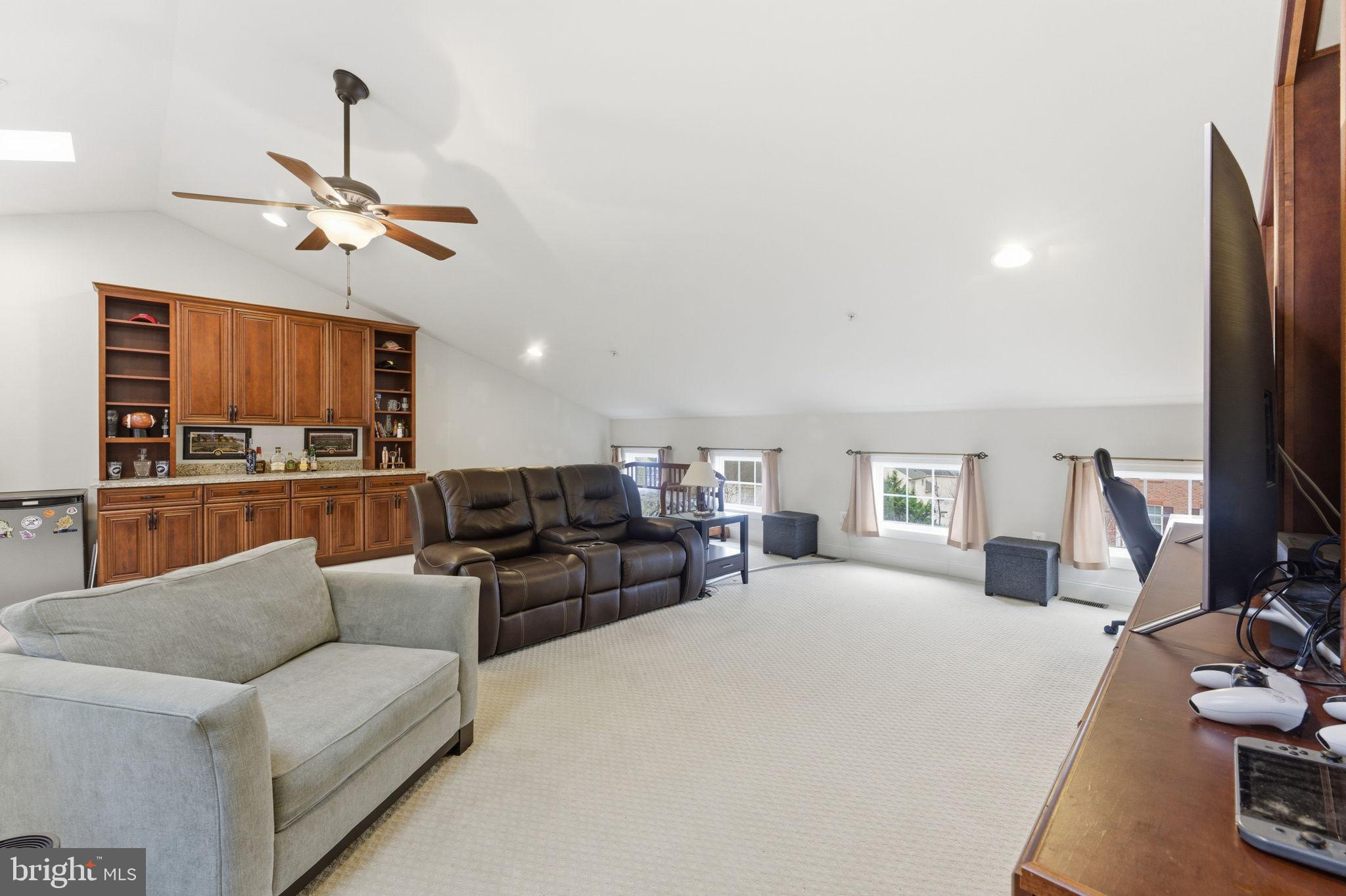 7611 Elmcrest Road Hanover, MD 21076 - Photo 44 of 64 Spacious, airy living area with natural light.