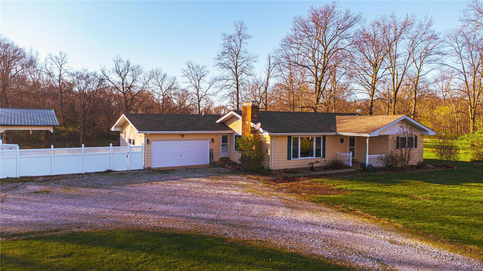 7763 Green Hedge Road Edwardsville, IL 62025 - Photo 4 of 35
