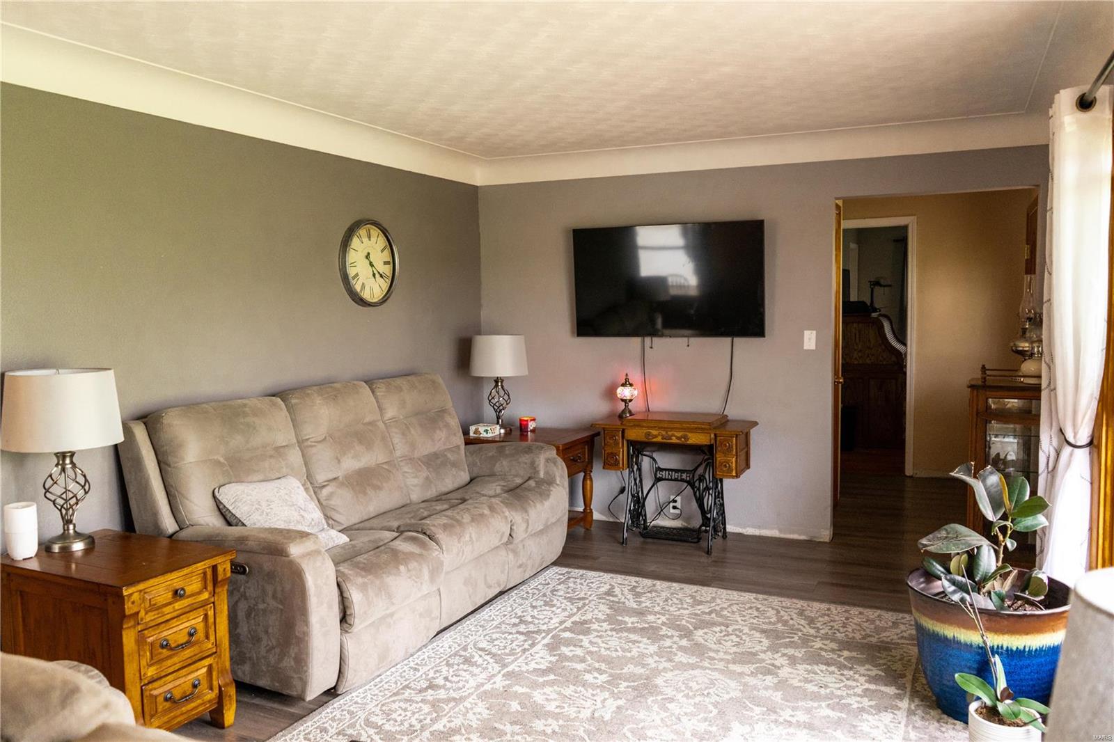 7763 Green Hedge Road Edwardsville, IL 62025 - Photo 6 of 35