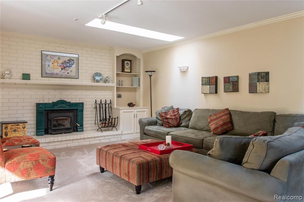 2275 Chalet Drive Rochester Hills, MI 48309 - Photo 14 of 62