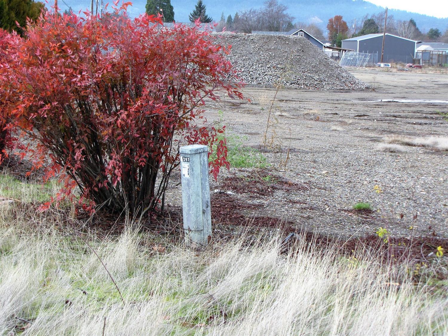 2801 Merriman Road Medford, OR 97501 - Photo 8 of 9 Additional Photo
