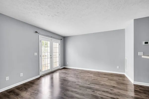 $298,000 | 121 Shadow Glen Drive, Nashville, TN 37211