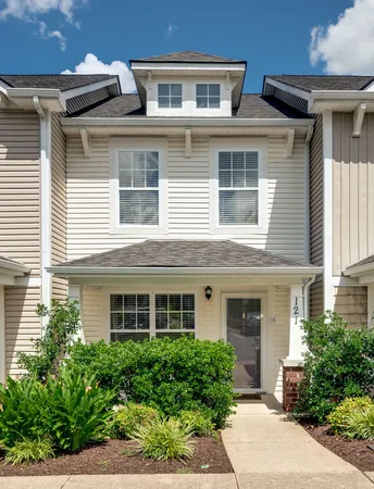 $298,000 | 121 Shadow Glen Drive, Nashville, TN 37211