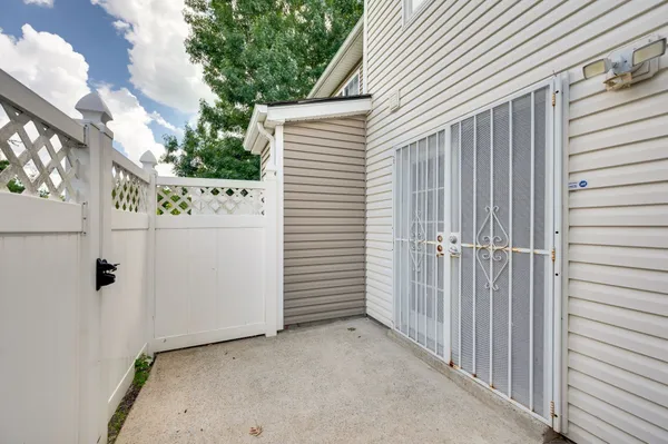 $298,000 | 121 Shadow Glen Drive, Nashville, TN 37211