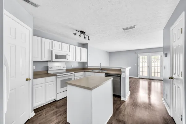 $298,000 | 121 Shadow Glen Drive, Nashville, TN 37211