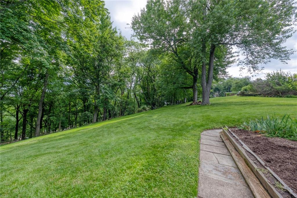 2261 Gray Ridge Road Allison Park, PA 15101 - Photo 13 of 42