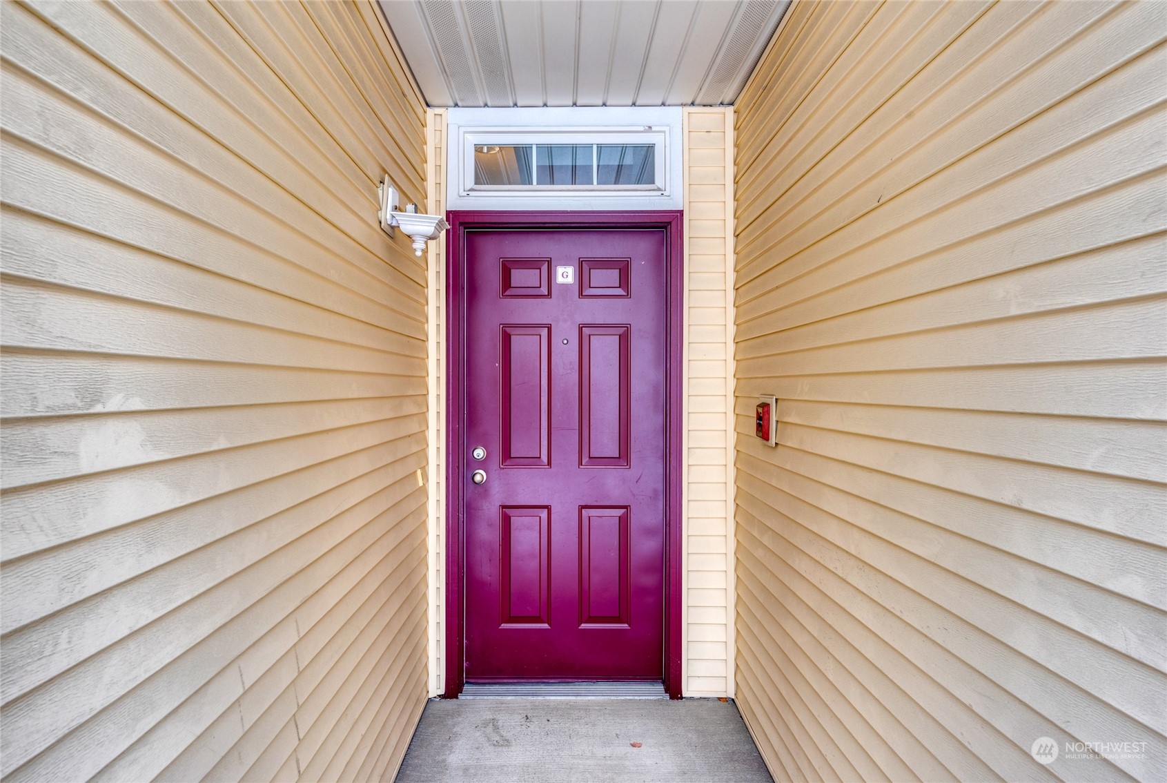 4700 Talbot Road South, Unit 400G Renton, WA 98055 - Photo 2 of 20 a view of front door of a house
