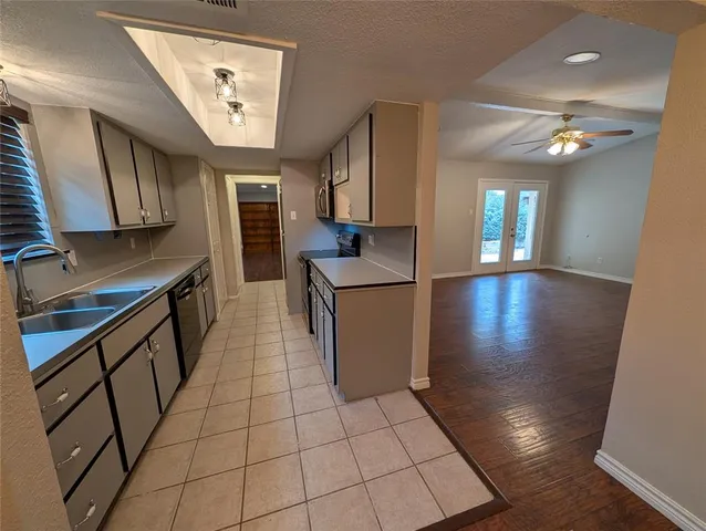 $2,199 | 1609 Crockett Street, Garland, TX 75042