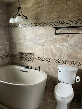 $3,700 | 7 Motor Lane, Old Bethpage, NY 11804