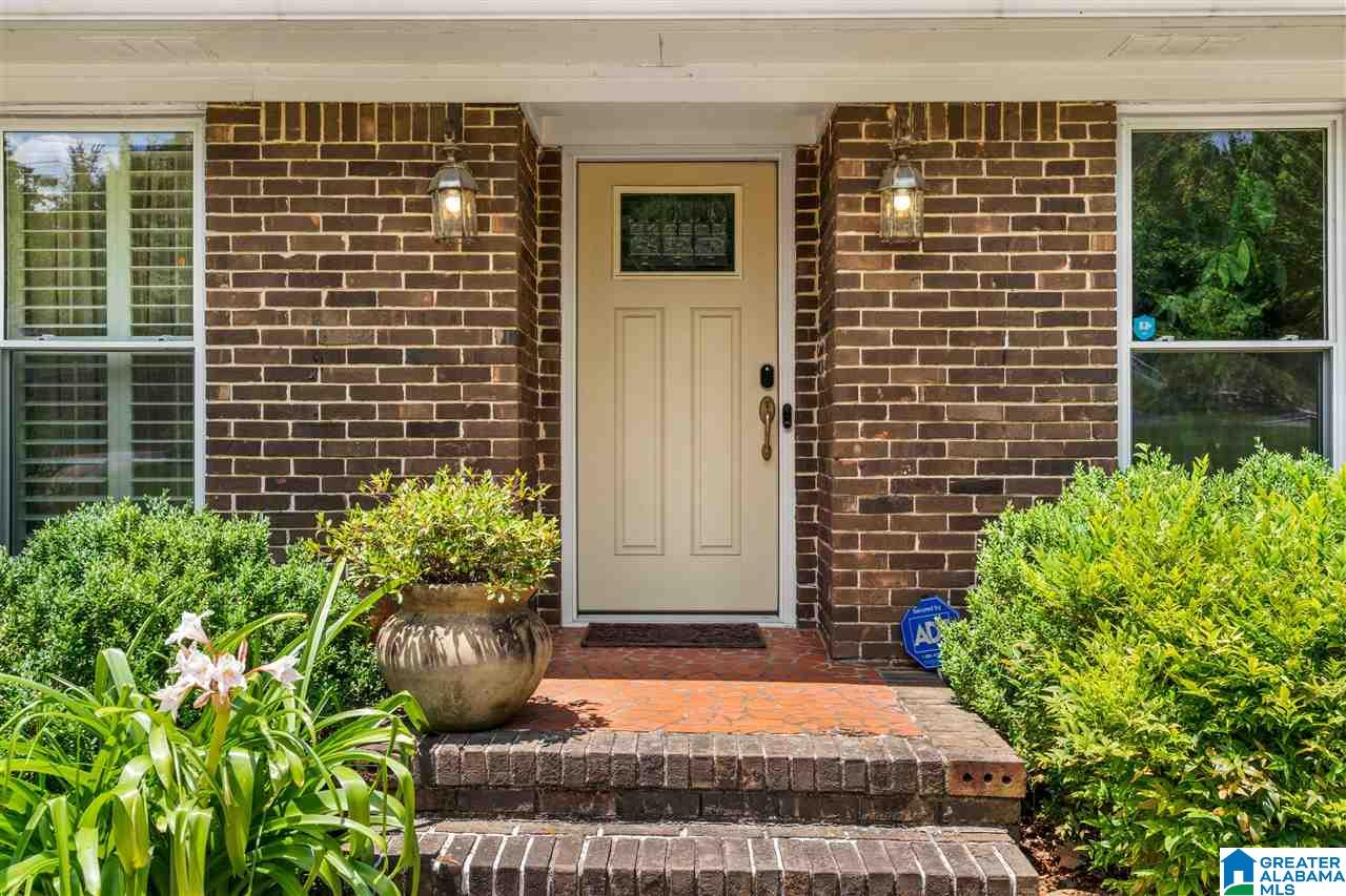 474 Shades Crest Road Bessemer, AL 35022 - Photo 3 of 50