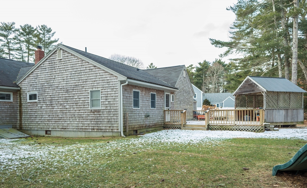 105 Mayflower Ridge Drive Wareham, MA 02571 - Photo 6 of 41 Gallery Image 6