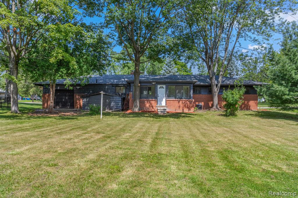 26178 Springfield Drive Farmington Hills, MI 48334 - Photo 22 of 29