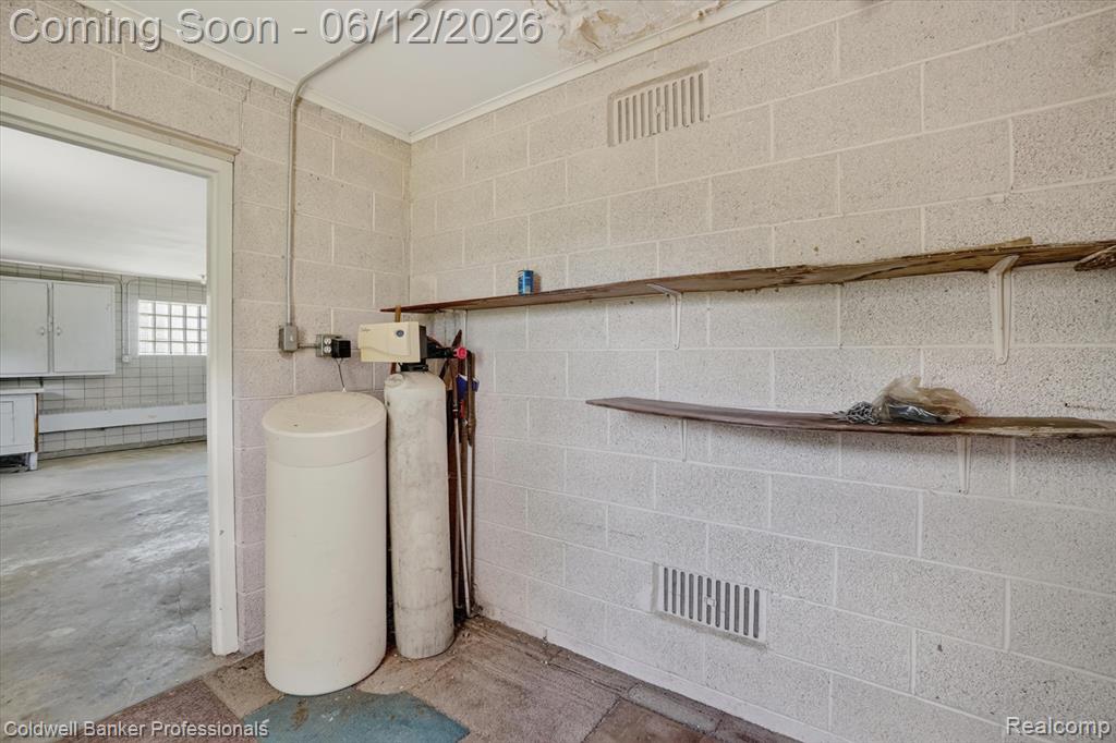 8245 Fenton Road Grand Blanc, MI 48439 - Photo 35 of 49