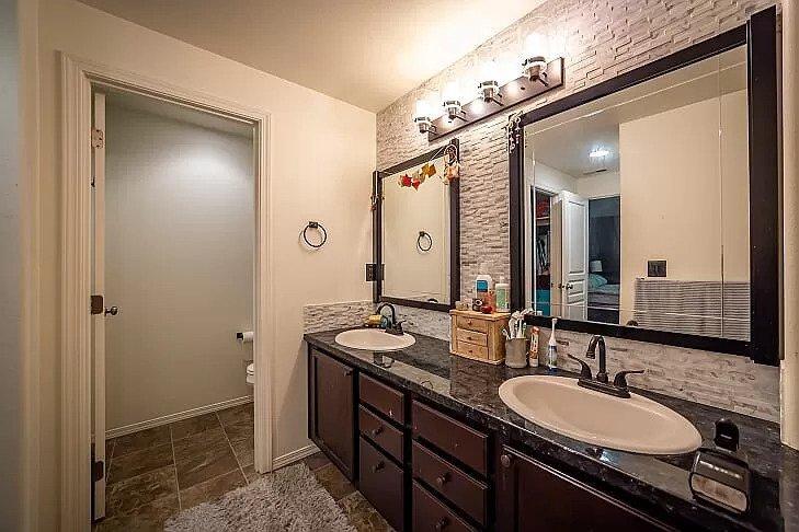 2770 Northeast Spring Water Place Bend, OR 97701 - Photo 14 of 22 17