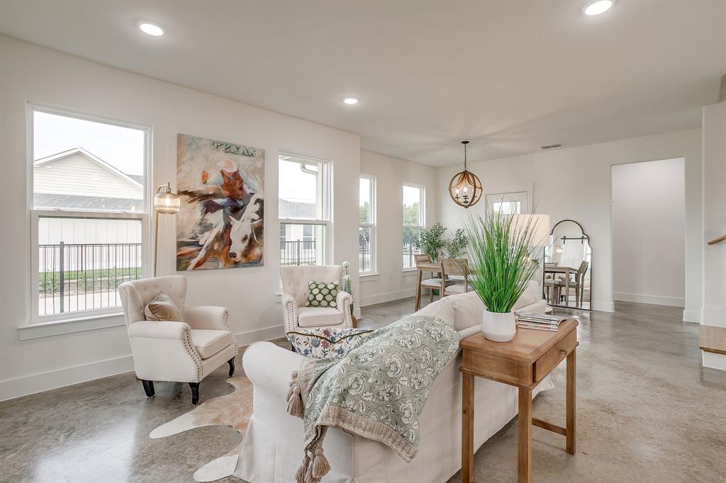 300 Red Bird Ridge Granbury, TX 76049 - Photo 3 of 27