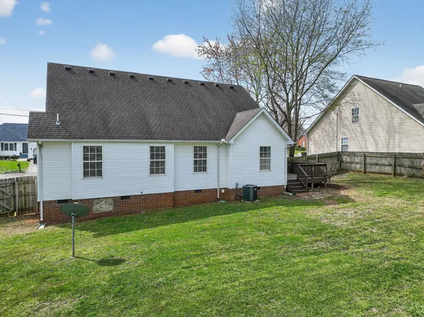 $415,000 | 2212 Spartan Court, Murfreesboro, TN 37128