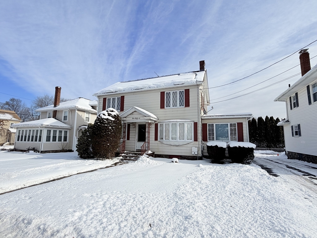 331 Burncoat Street Worcester, MA 01606 - Photo 3 of 23