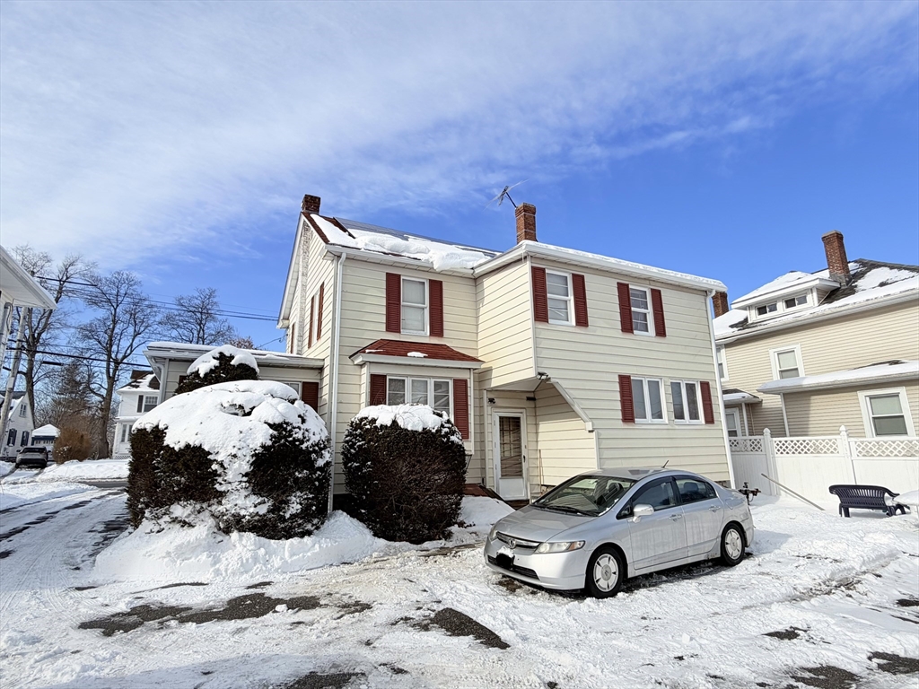 331 Burncoat Street Worcester, MA 01606 - Photo 4 of 23