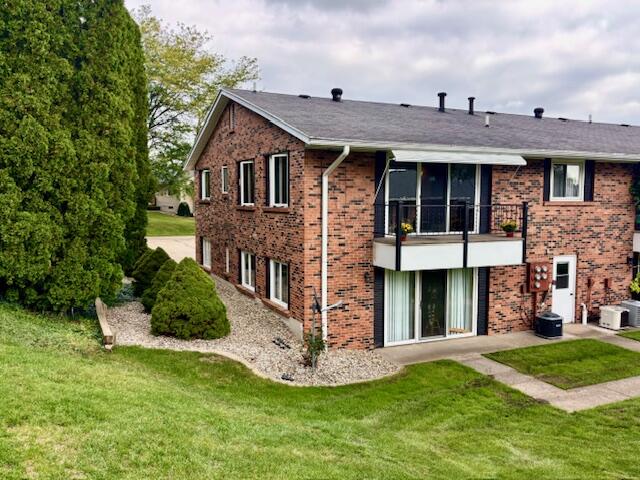 230 South State Street, Unit 84 Zeeland, MI 49464 - Photo 1 of 30 IMG_4094