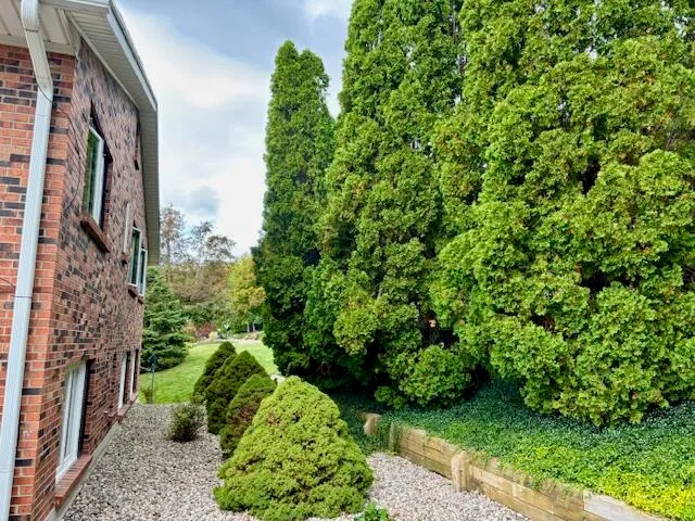 $169,900 | 230 South State Street, Unit 84, Zeeland, MI 49464