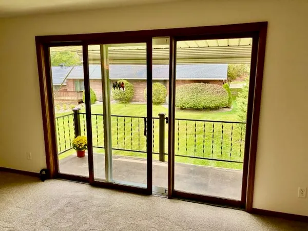 $167,900 | 230 South State Street, Unit 84, Zeeland, MI 49464