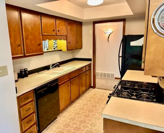 $167,900 | 230 South State Street, Unit 84, Zeeland, MI 49464