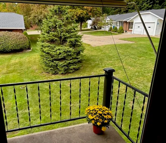 $169,900 | 230 South State Street, Unit 84, Zeeland, MI 49464