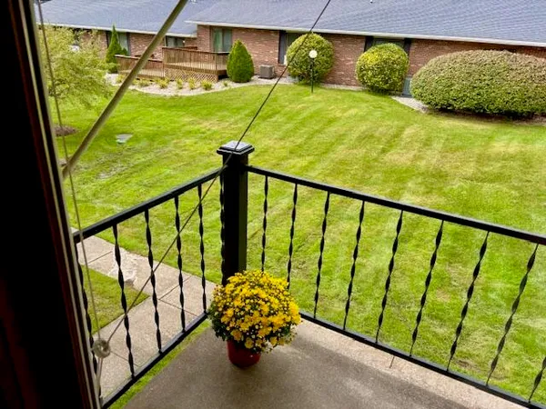 $167,900 | 230 South State Street, Unit 84, Zeeland, MI 49464