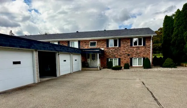 $169,900 | 230 South State Street, Unit 84, Zeeland, MI 49464