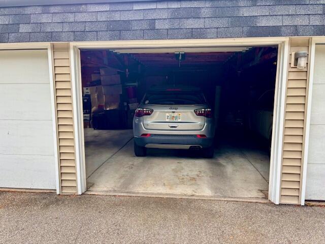 230 South State Street, Unit 84 Zeeland, MI 49464 - Photo 9 of 30 IMG_4088