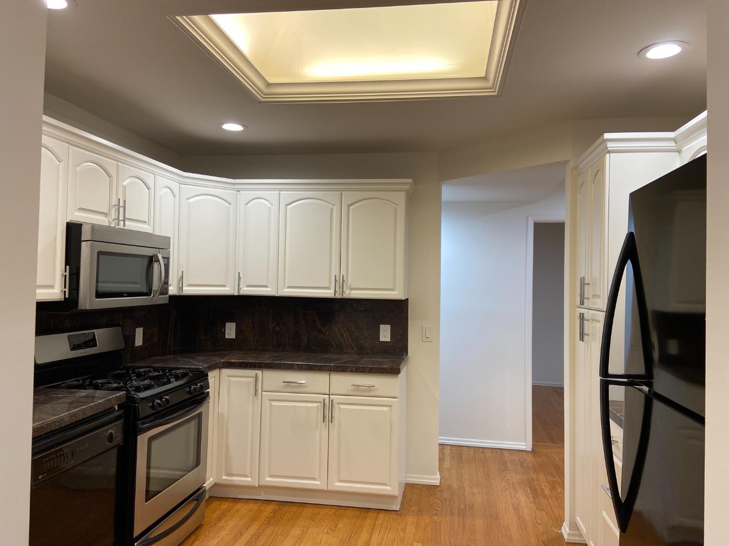 1880 Granger Avenue Los Altos, CA 94024 - Photo 5 of 26