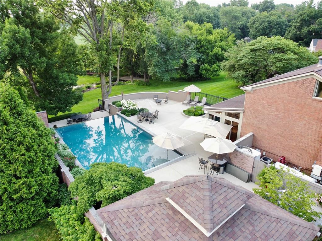 4360 North Riverside Drive Columbus, IN 47203 - Photo 3 of 53