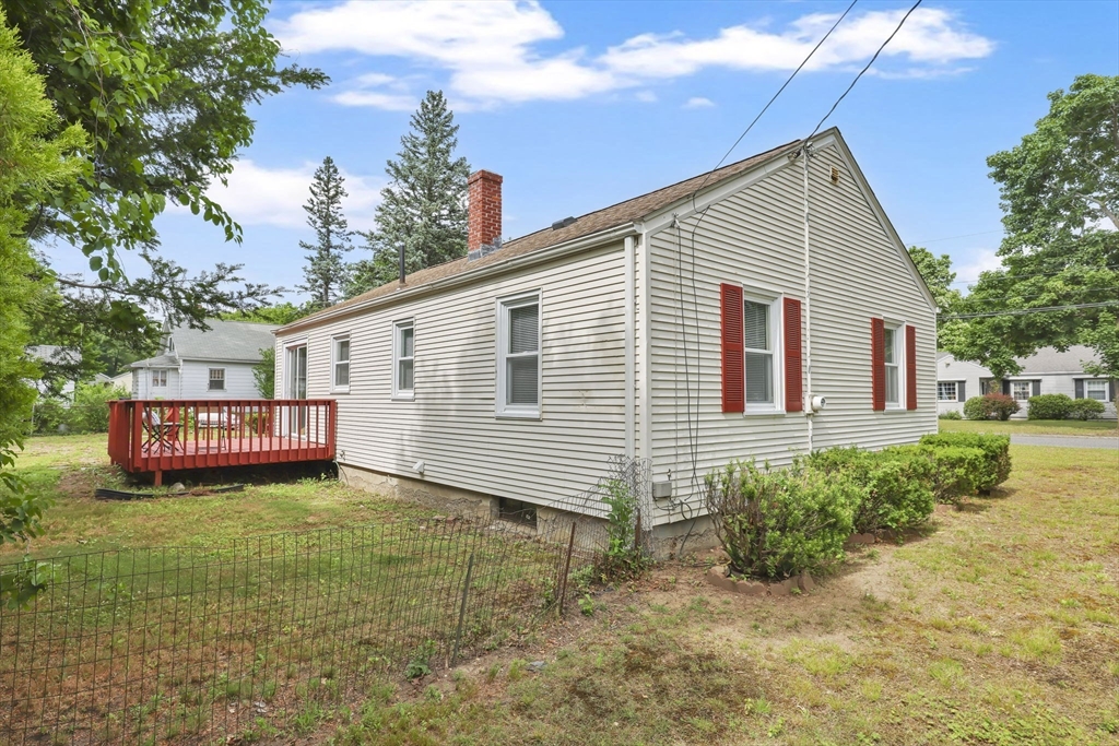 232 Almira Road Springfield, MA 01119 - Photo 32 of 36