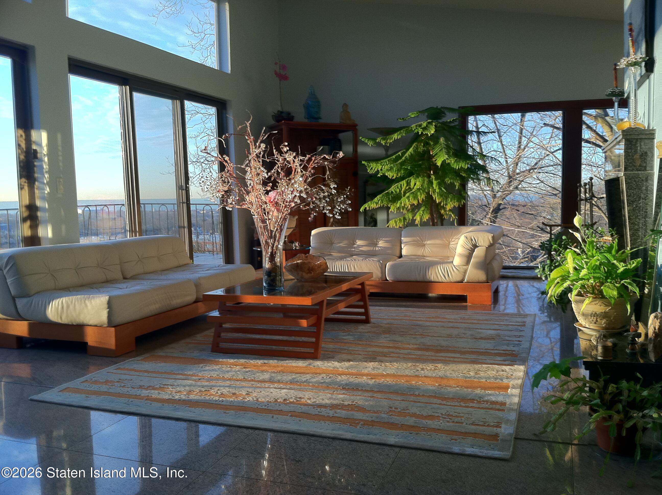 93 Douglas Road Staten Island, NY 10304 - Photo 8 of 41 IMG_3126