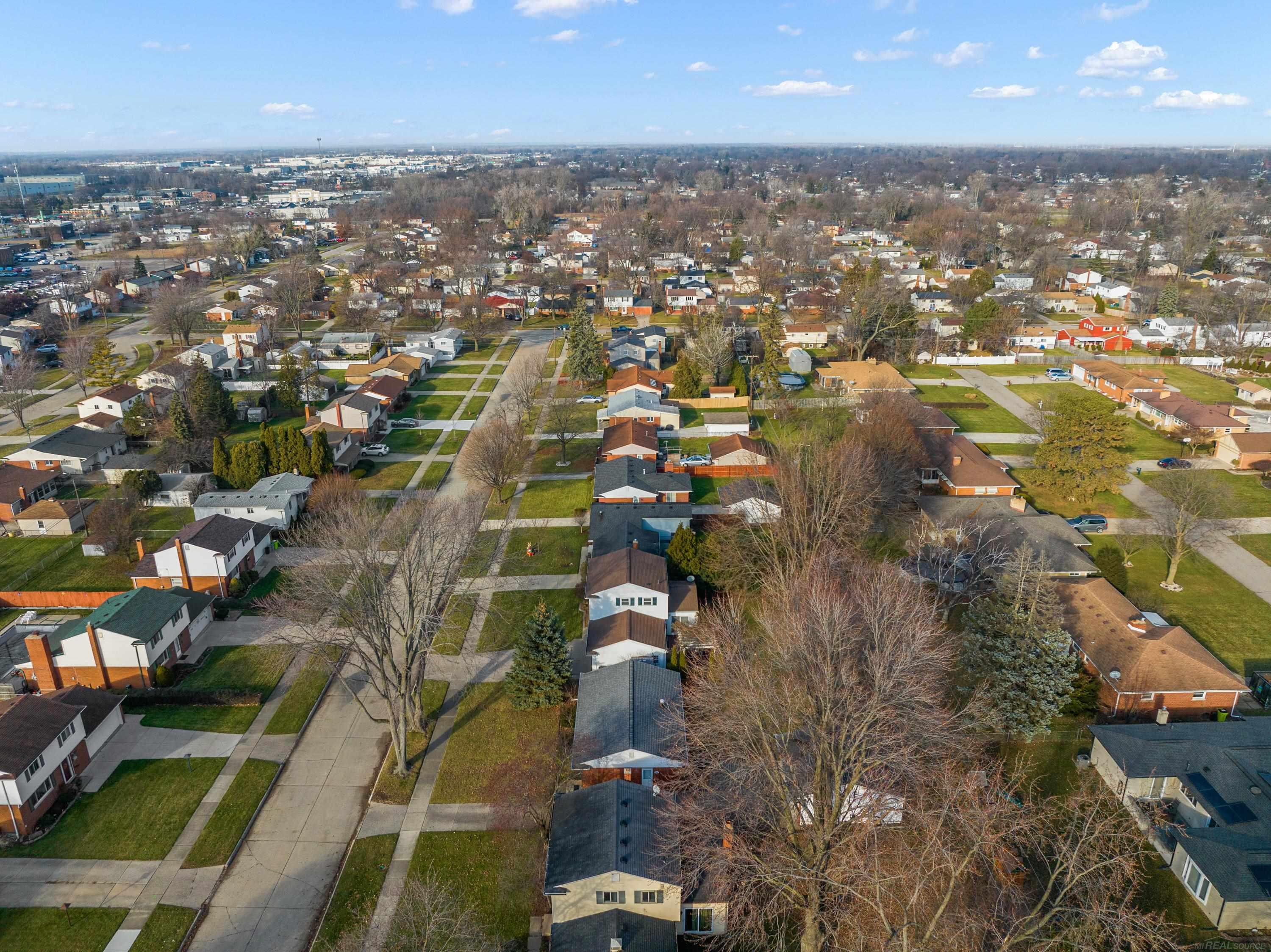 38276 Tottenham Road Sterling Heights, MI 48312 - Photo 43 of 44