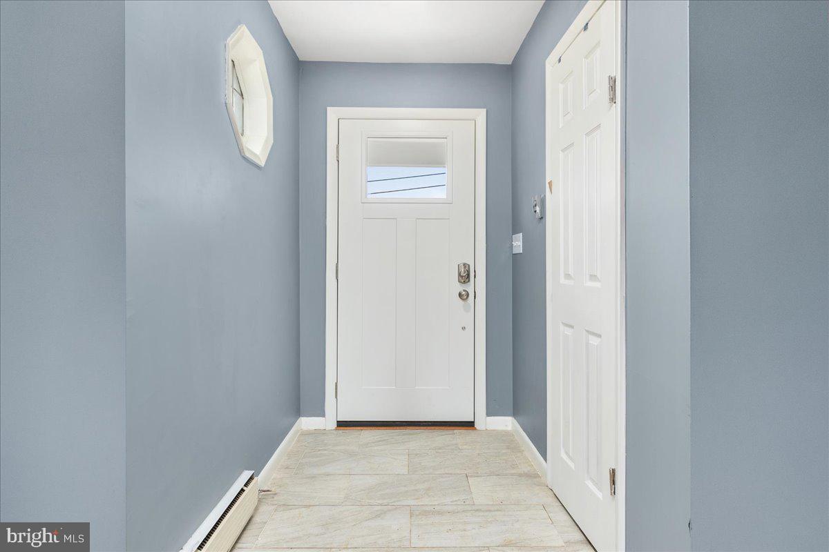 14731 Harrisville Road Mount Airy, MD 21771 - Photo 3 of 32