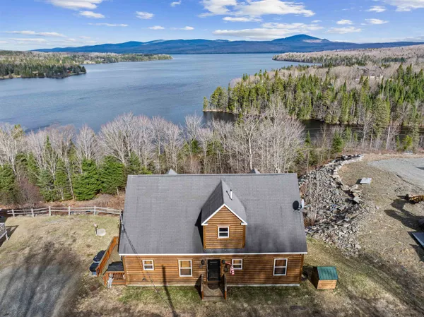 $679,000 | 126 Maple Mountain Road, Pittsburg, NH 03592