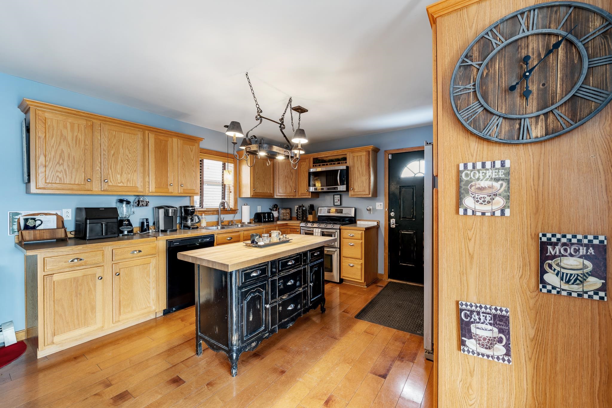 126 Maple Mountain Road Pittsburg, NH 03592 - Photo 14 of 59