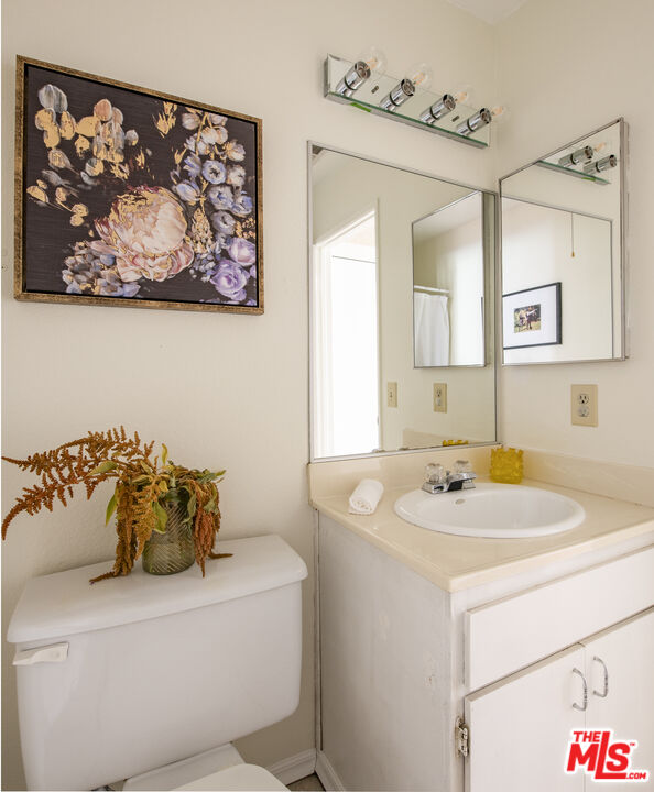 31313 The Old Road, Unit A Castaic, CA 91384 - Photo 21 of 36 Gallery Image 21