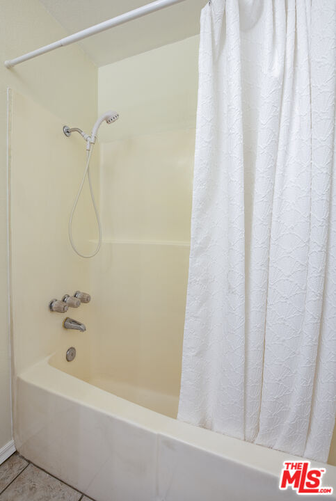 31313 The Old Road, Unit A Castaic, CA 91384 - Photo 22 of 36 Gallery Image 22