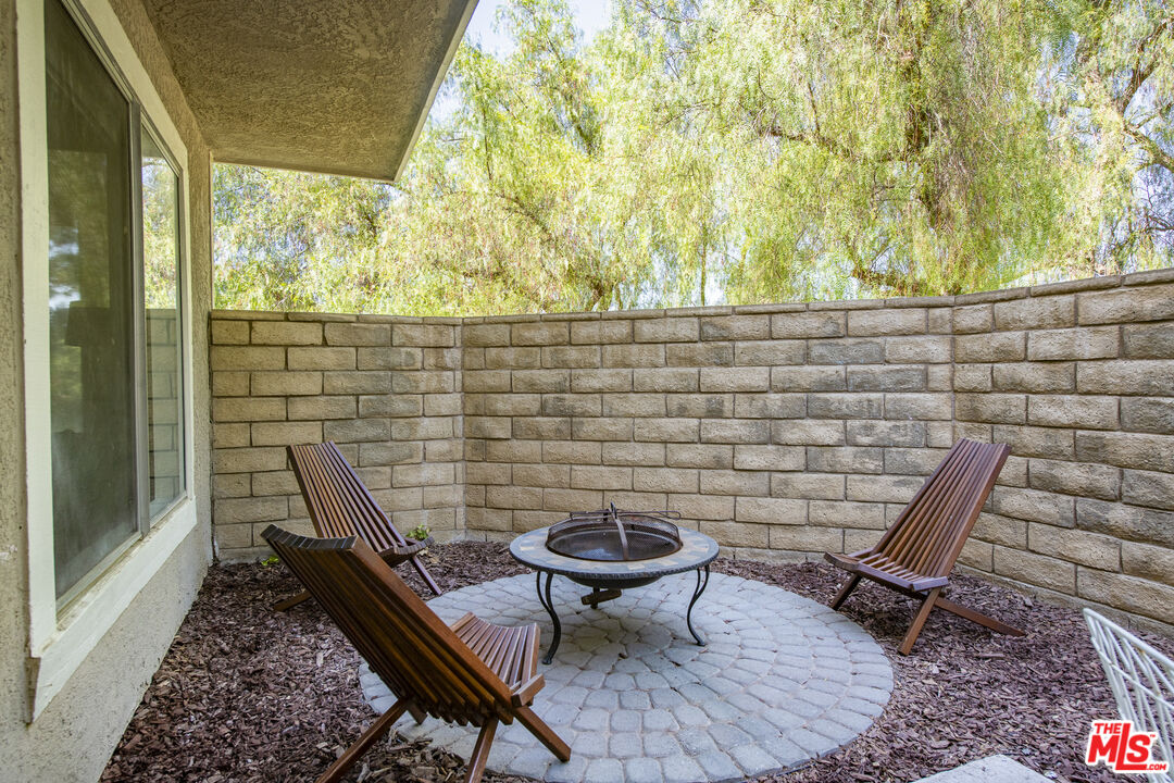 31313 The Old Road, Unit A Castaic, CA 91384 - Photo 31 of 36 Gallery Image 31