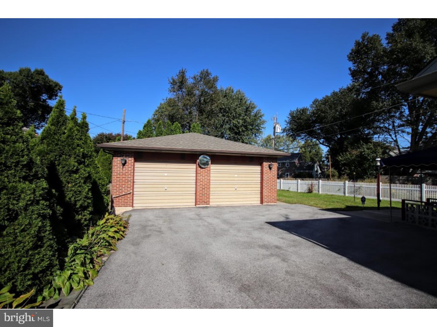 52 South State Road Springfield, PA 19064 - Photo 5 of 10 a view of road and yard