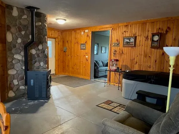 $1,100,000 | 6523 Clinton Trail, Clarksville, MI 48815