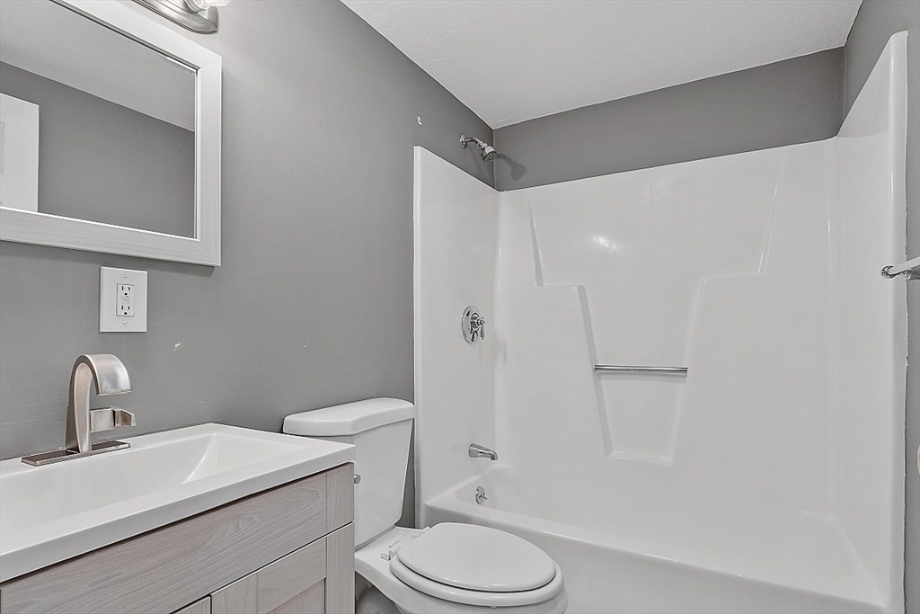 11 Gibbs Street, Unit 12A Worcester, MA 01607 - Photo 8 of 11 Gallery Image 8