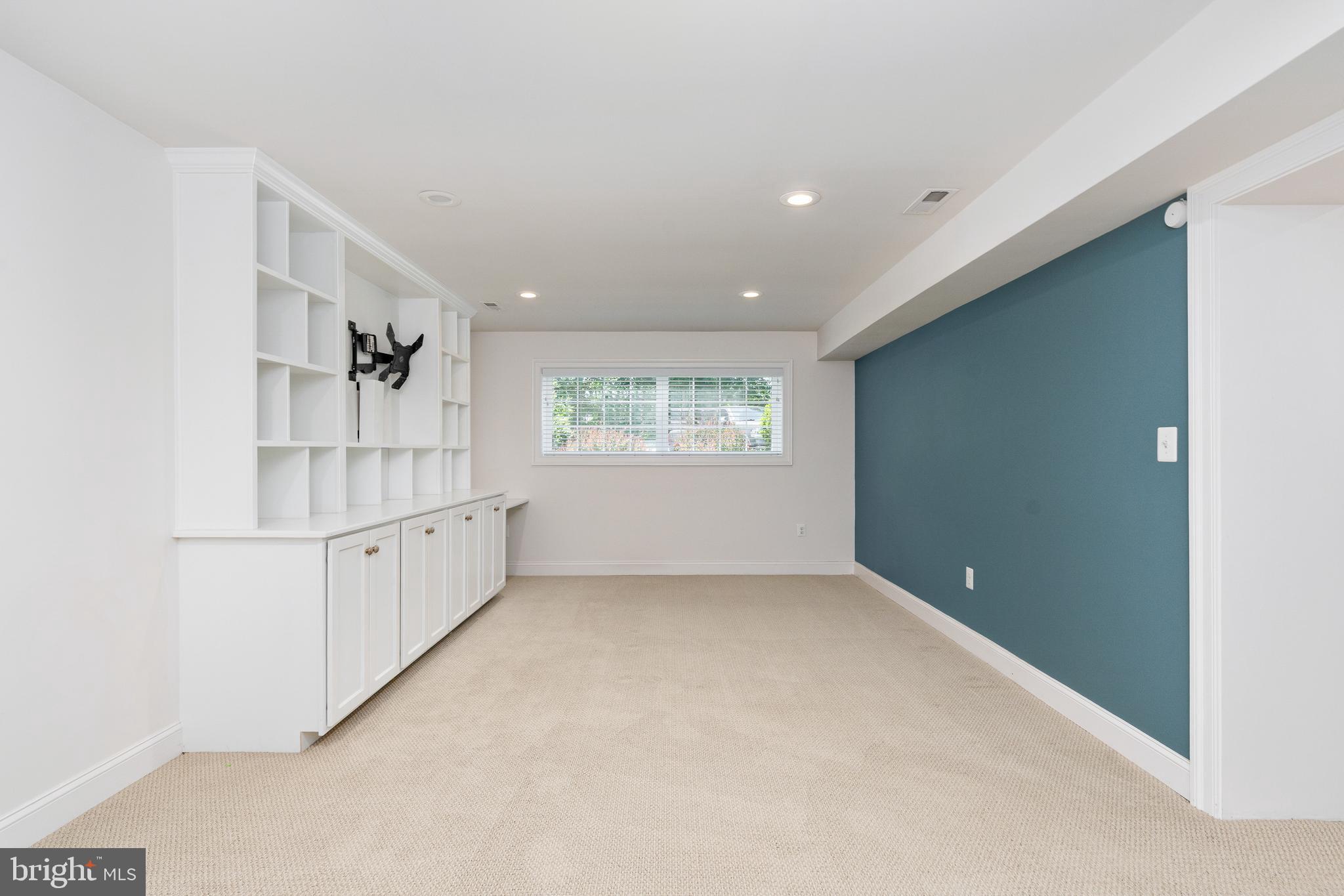 22202 Newlin Mill Road Middleburg, VA 20117 - Photo 22 of 37 Lower Rec Room